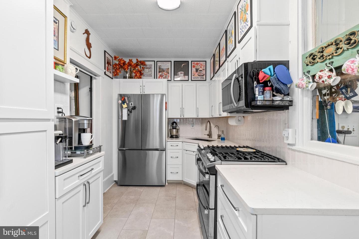 25 E Franklin Street photo 16