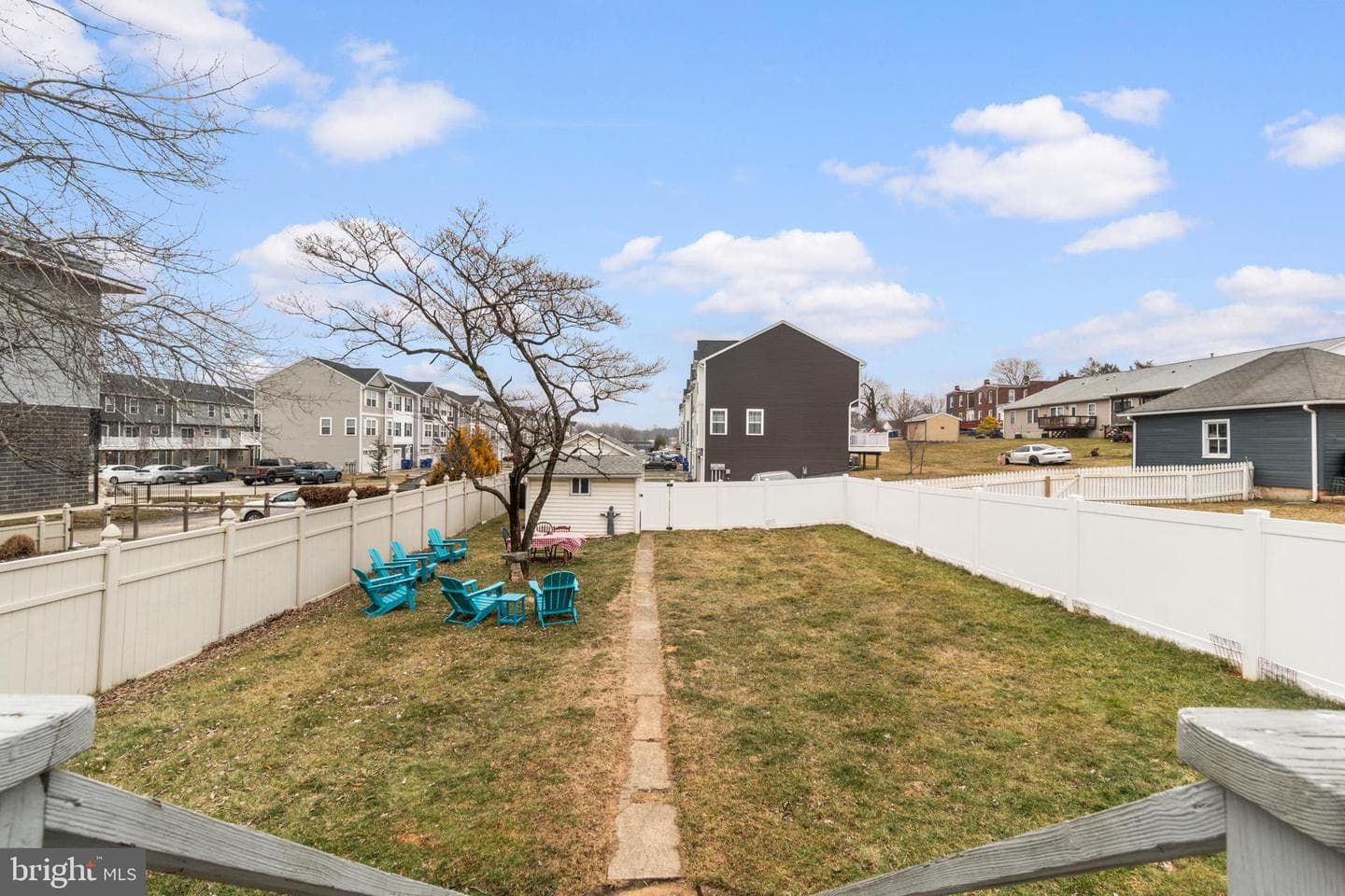 25 E Franklin Street photo 34