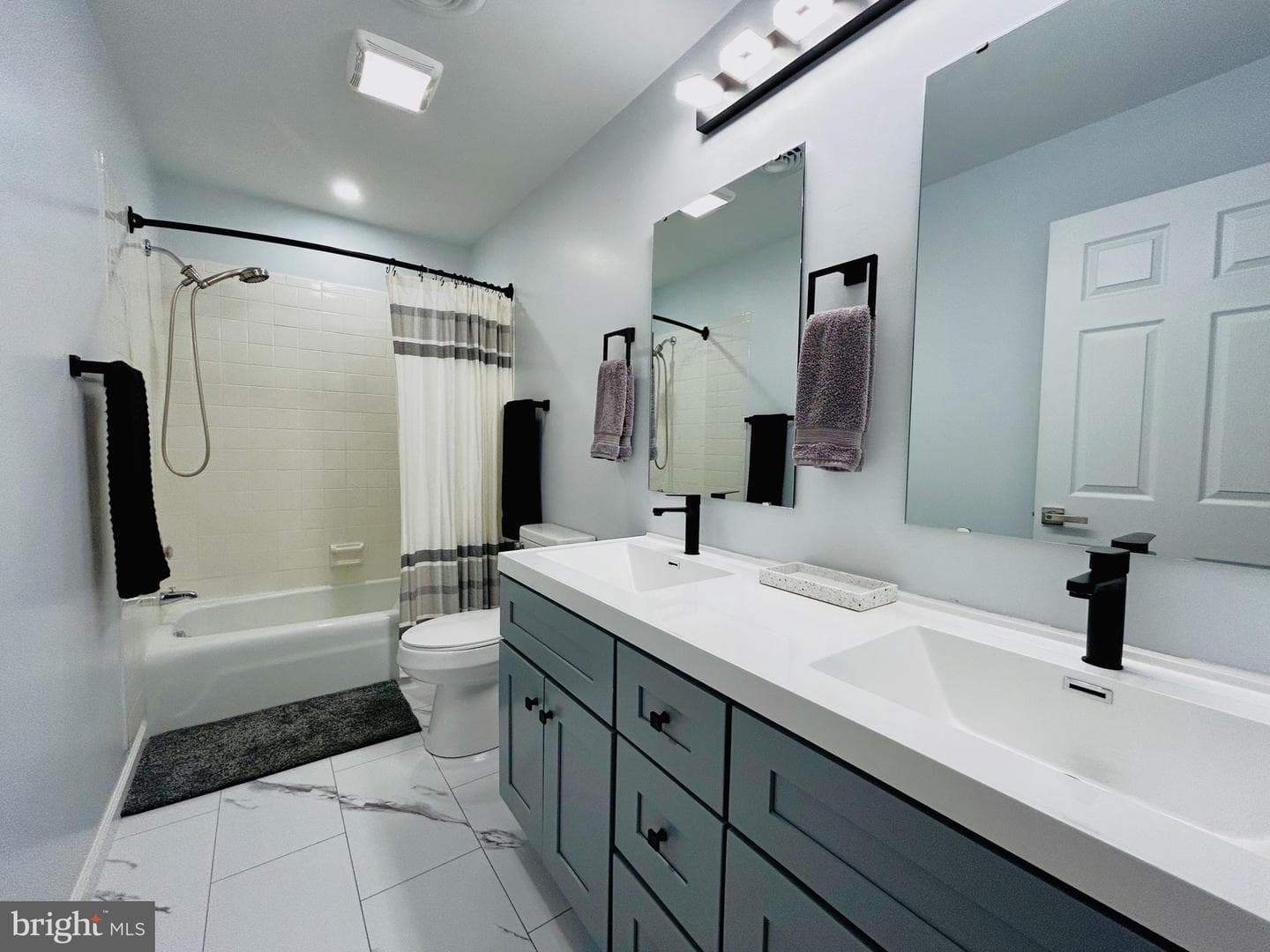 869 E Walnut Street photo 14