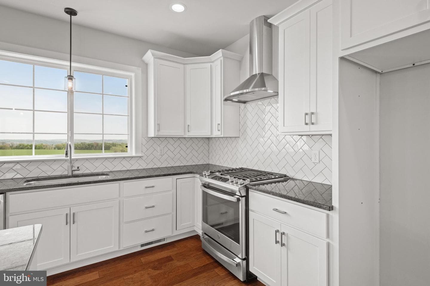 502 Winding Way #windsor Model photo 16