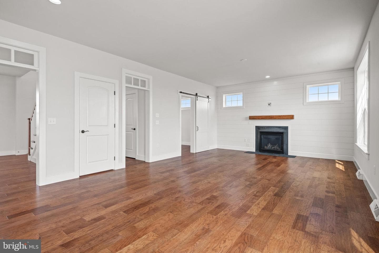 502 Winding Way #windsor Model photo 18