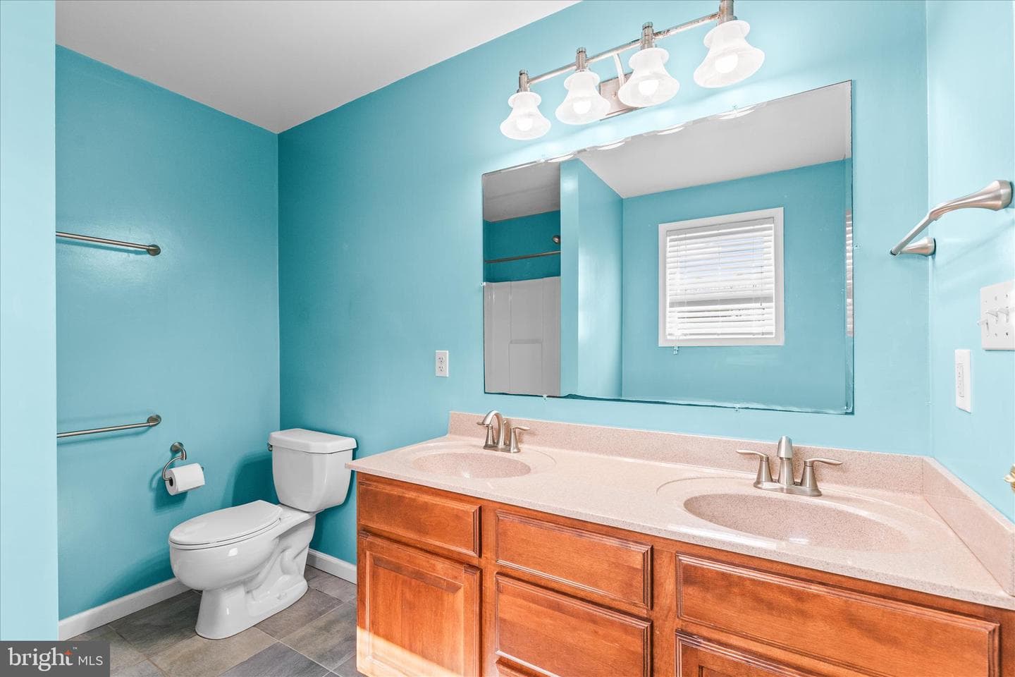 686 Cortland Drive photo 20