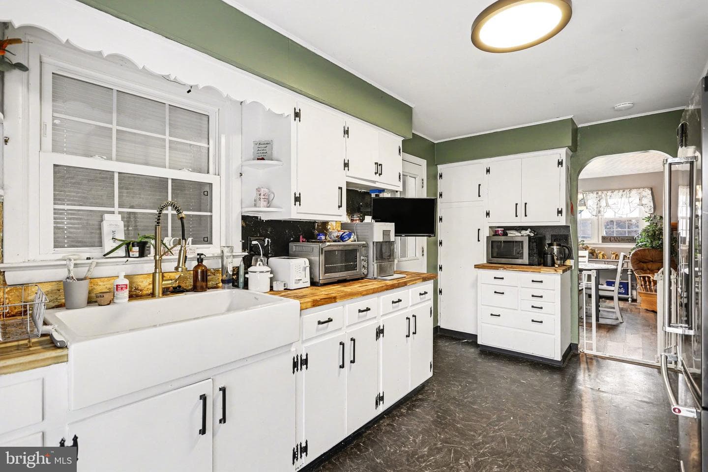 212 Barcroft Road photo 6