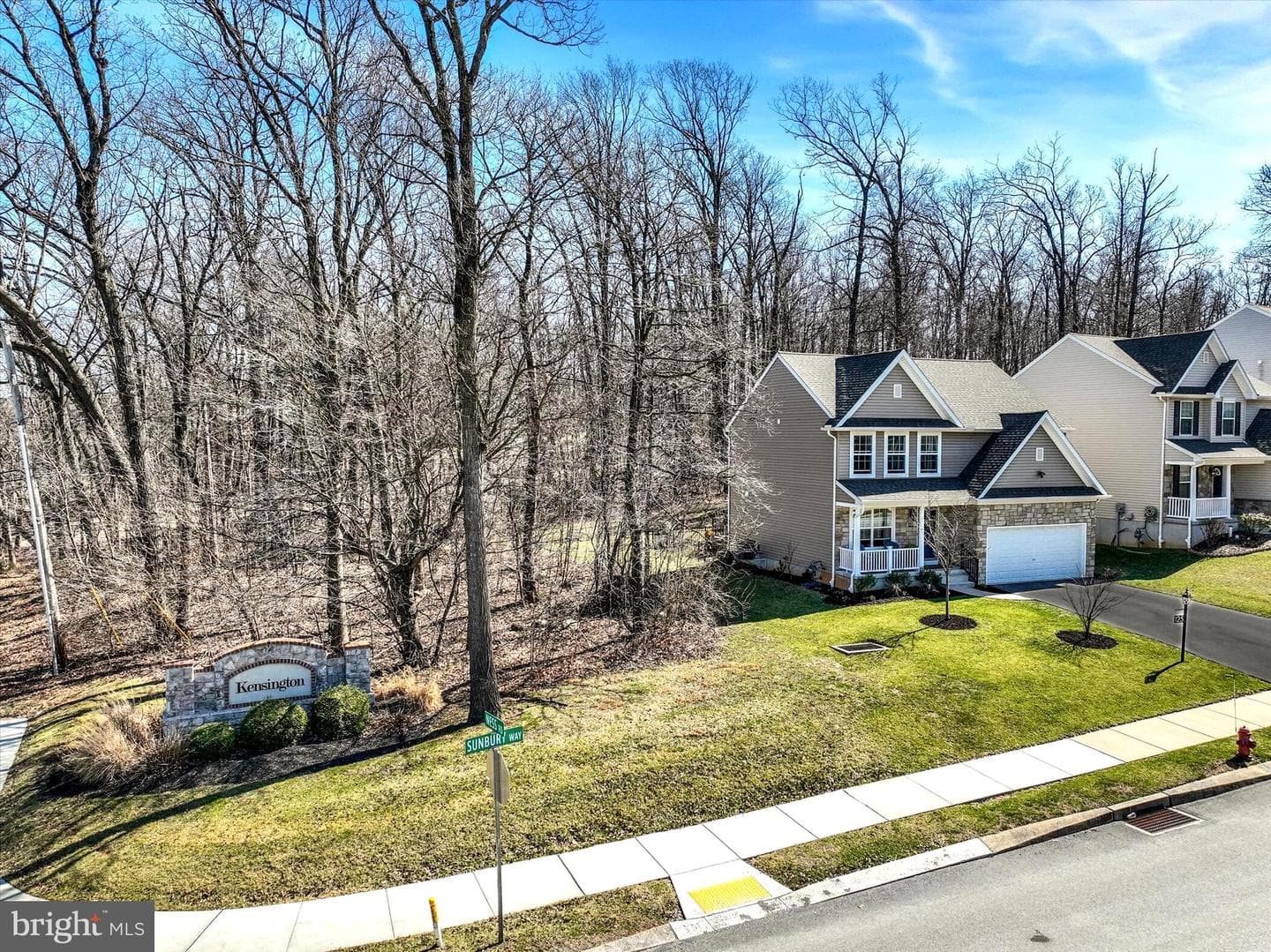 125 Sunbury Way photo 2