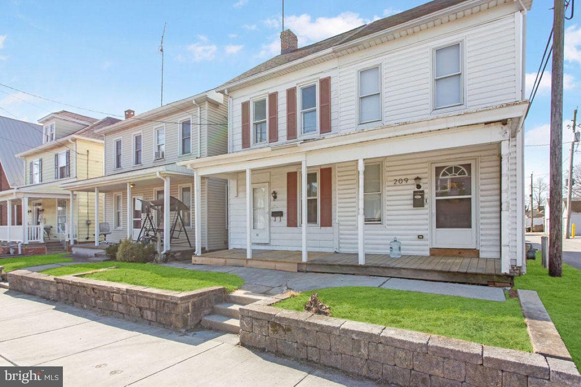 211 Fulton Street photo 25