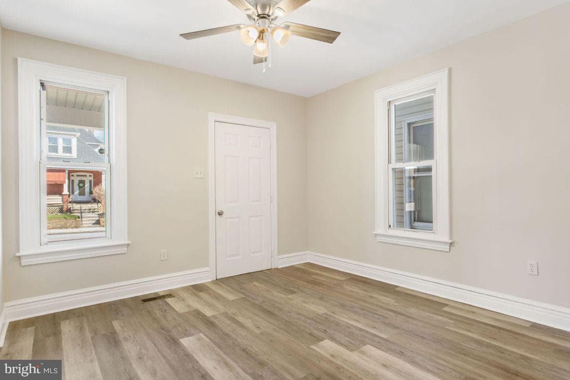 211 Fulton Street photo 4