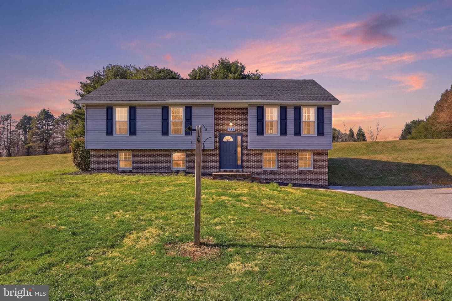339 Lay Road photo 2