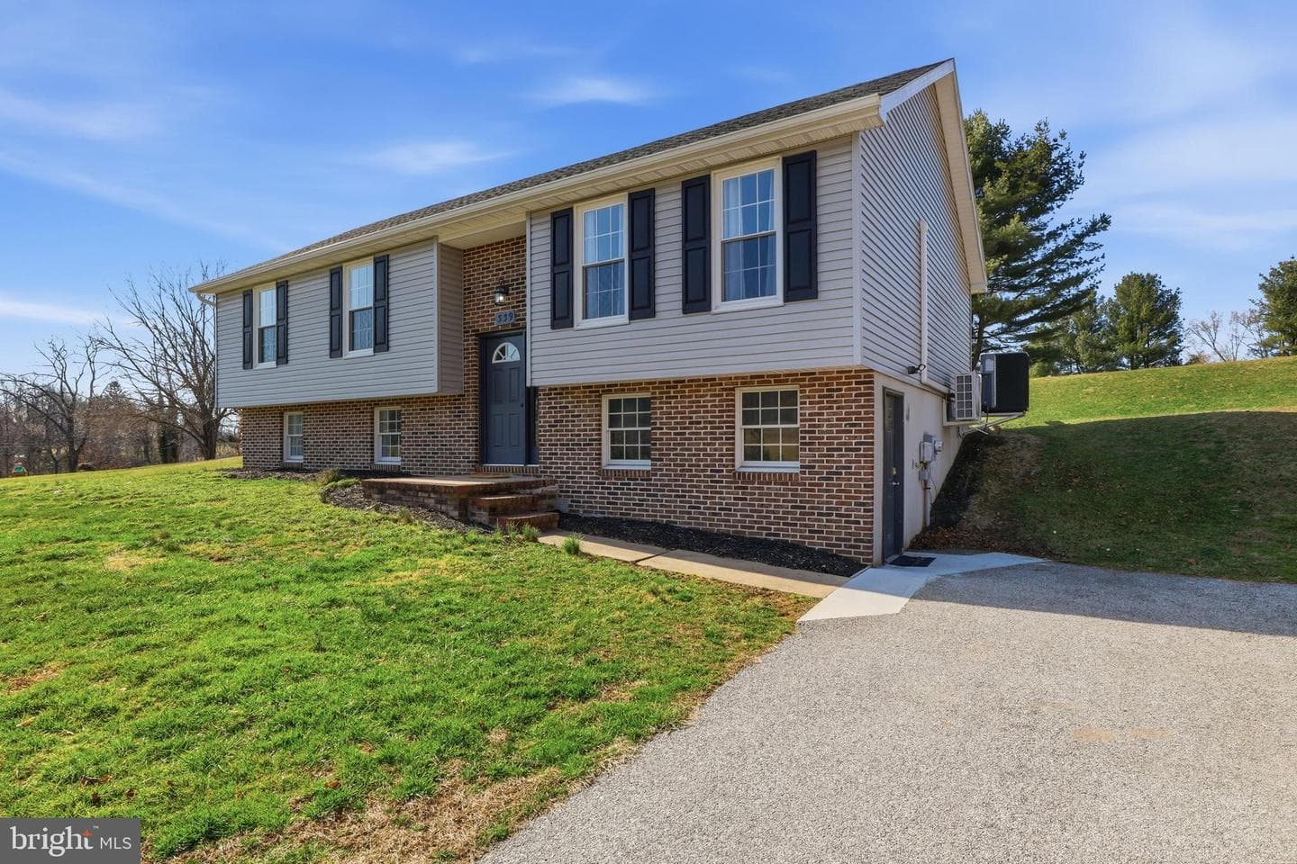 339 Lay Road photo 6