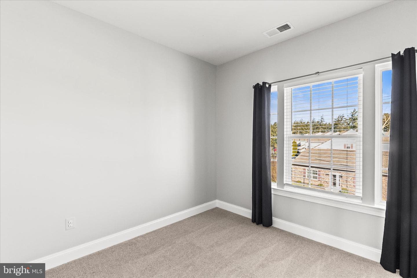 854 Blossom Drive photo 24