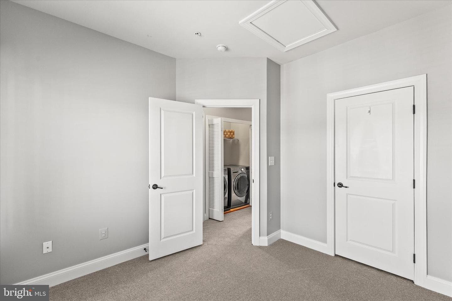 854 Blossom Drive photo 25