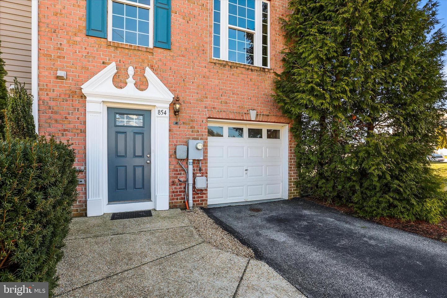 854 Blossom Drive photo 3