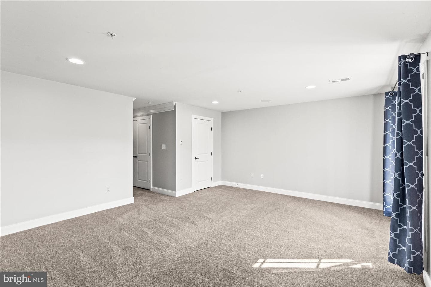 854 Blossom Drive photo 7