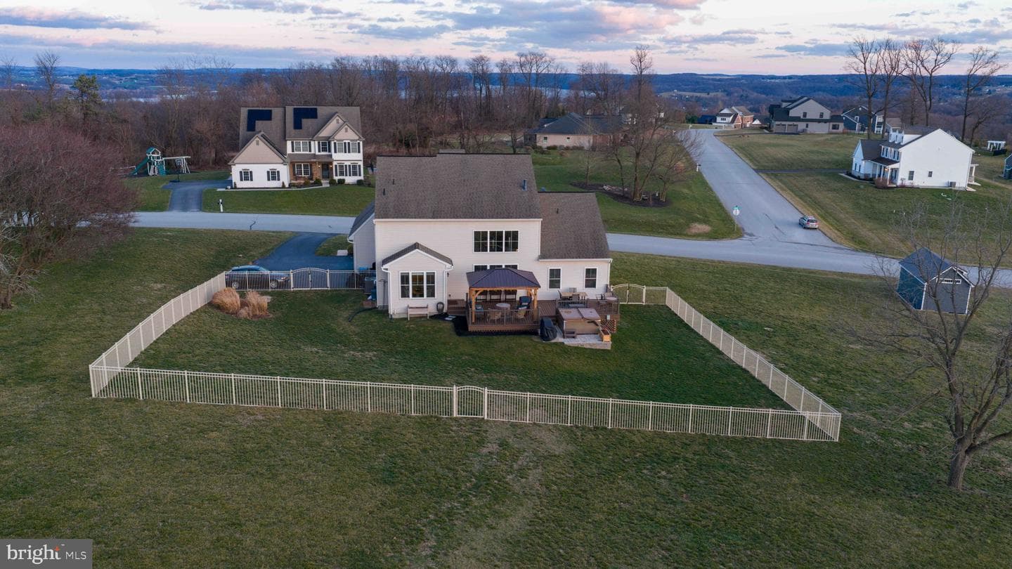 8 Ivanhoe Lane photo 86