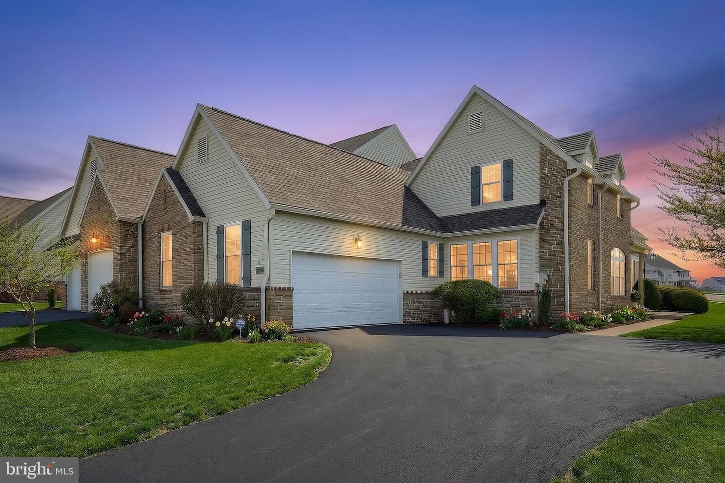 1100 Turnberry Lane