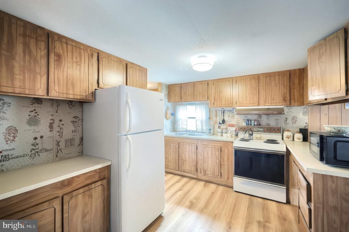 77 2nd Avenue photo 10
