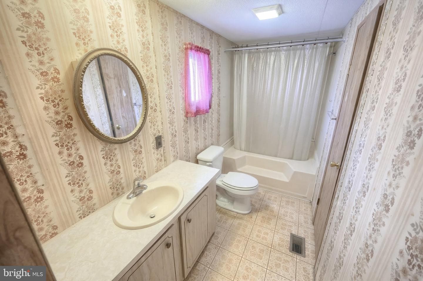 77 2nd Avenue photo 15