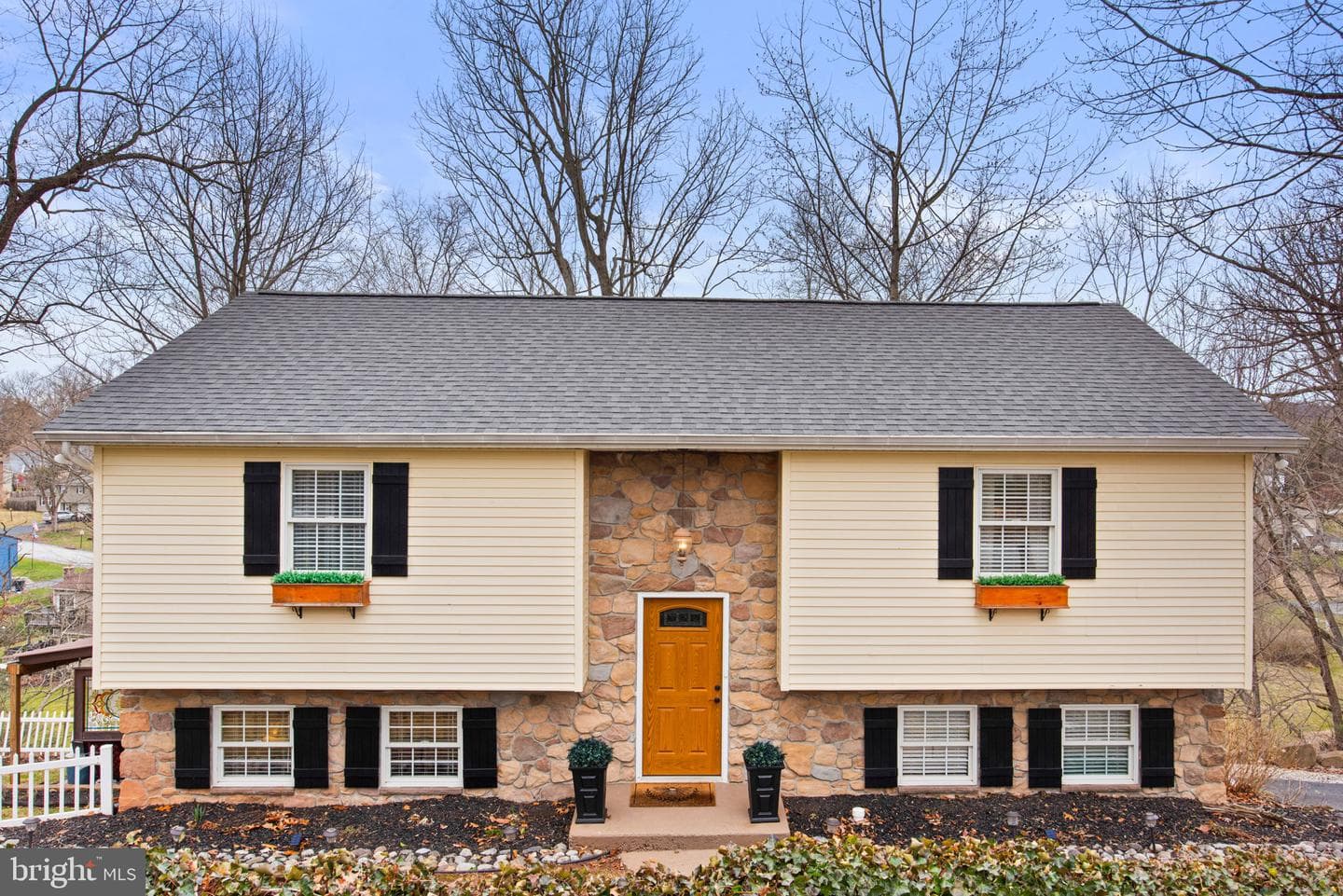 35 Hemlock Lane