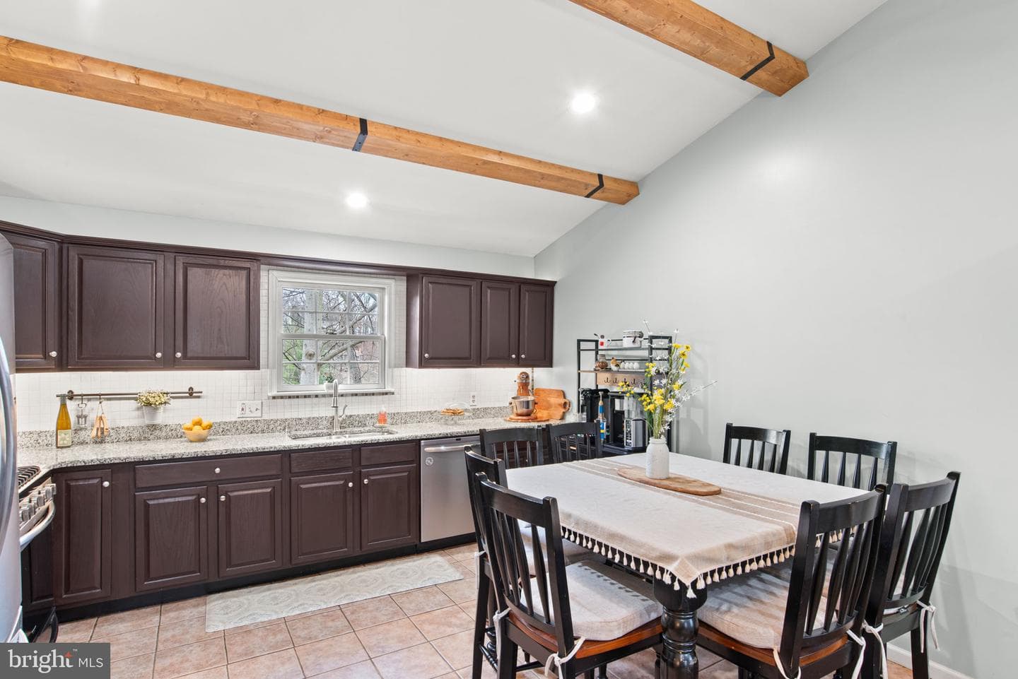 35 Hemlock Lane photo 12