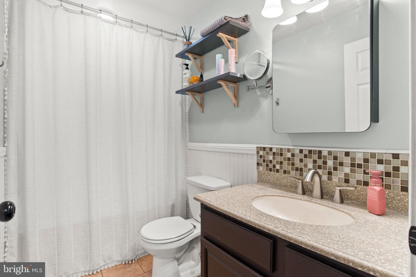 35 Hemlock Lane photo 17