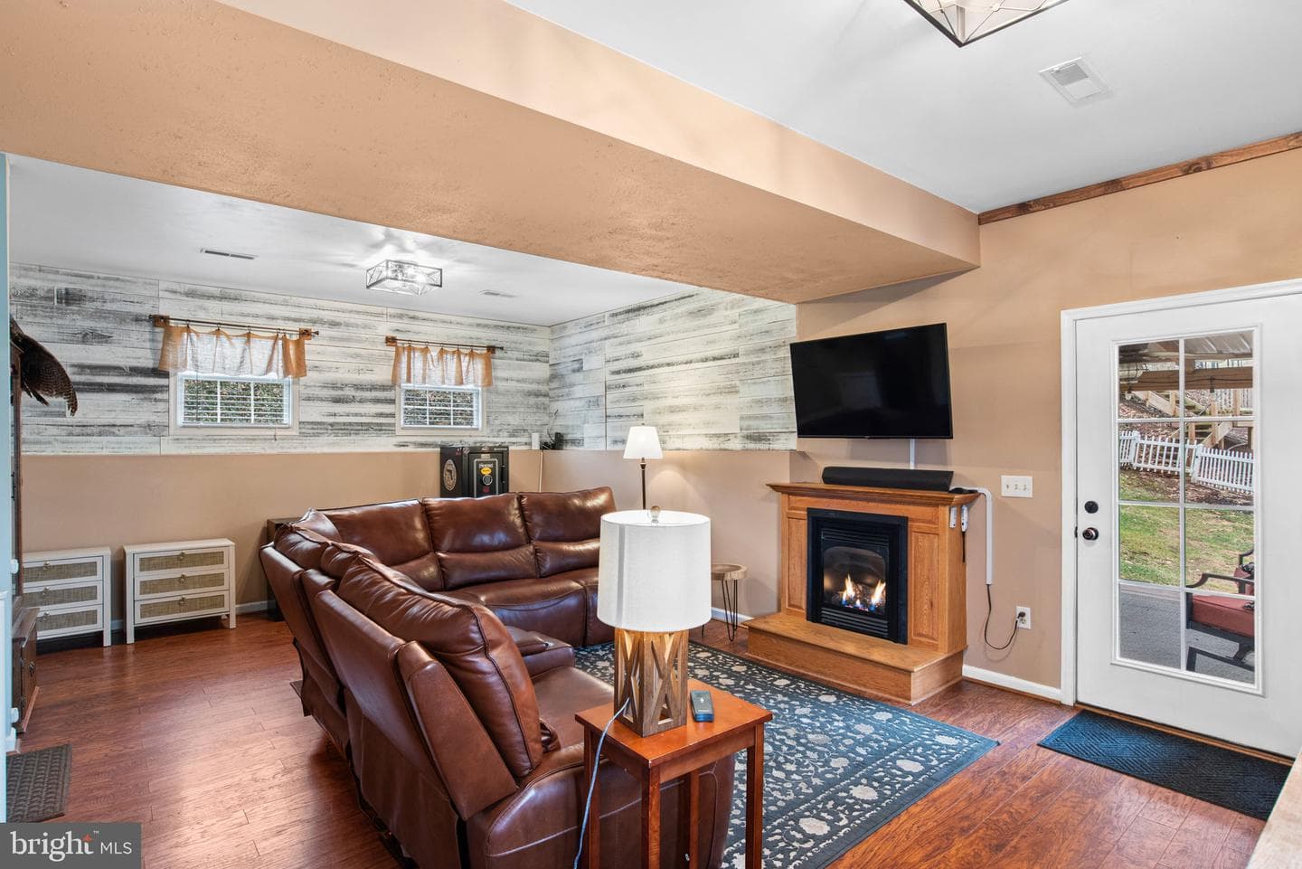 35 Hemlock Lane photo 27