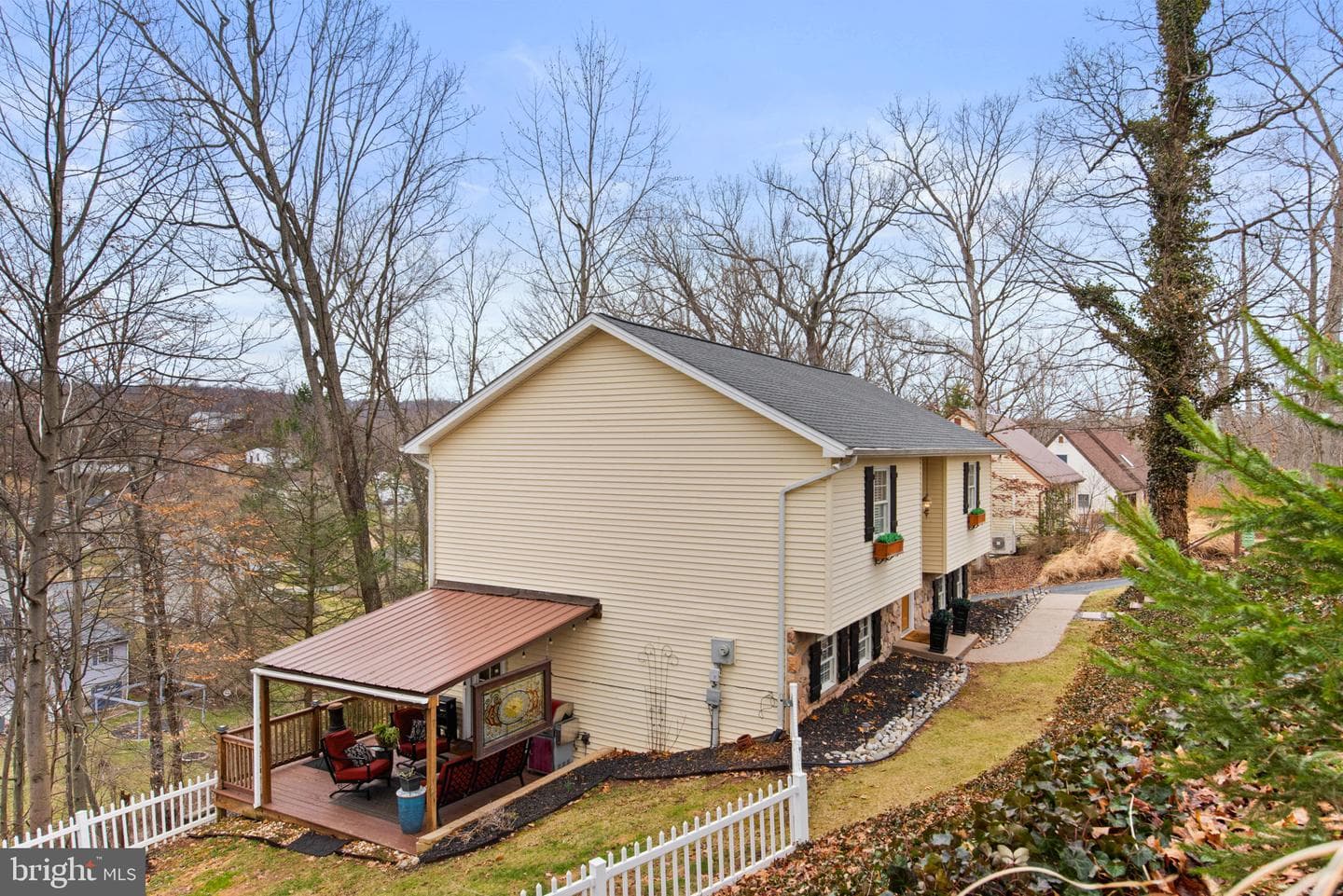 35 Hemlock Lane photo 37