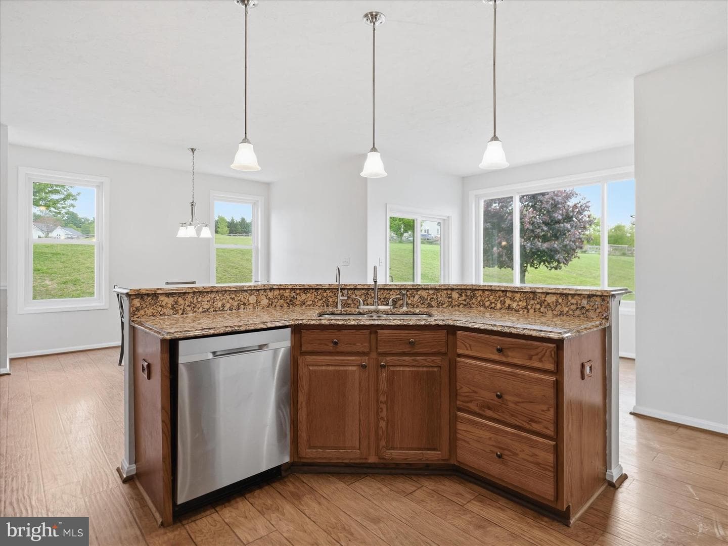 104 Frogtown Road photo 11