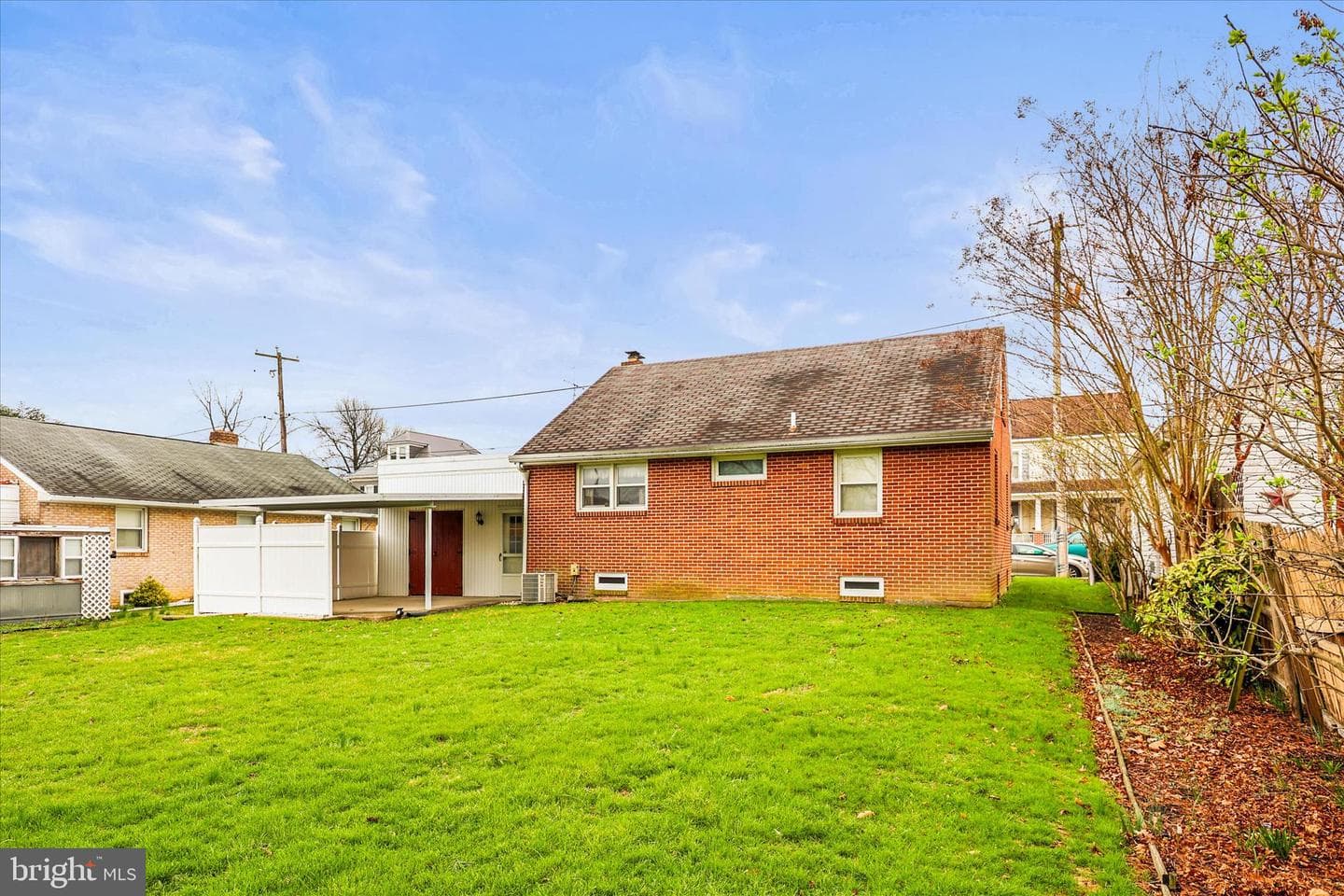 566 Baer Avenue photo 30