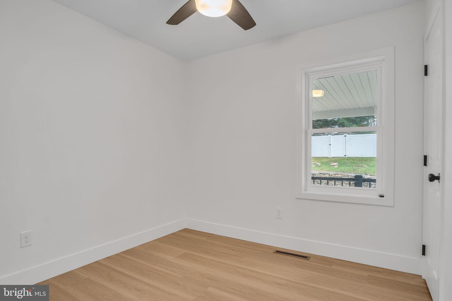 7 Crescent Drive photo 18