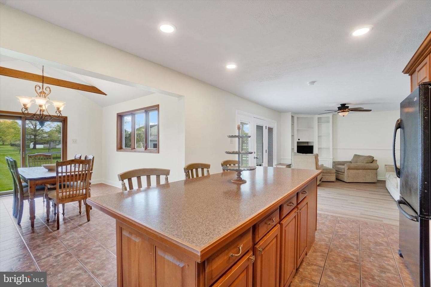 1190 Cherimoya Street photo 14