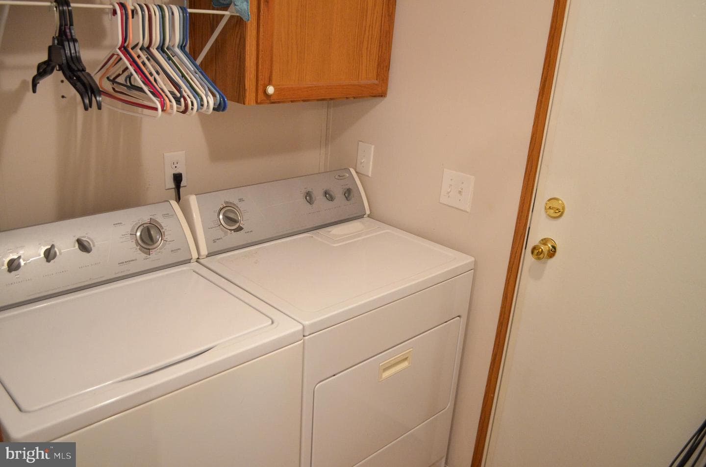 252 James Way photo 27