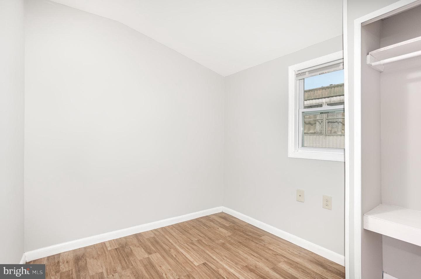 40 Meadowbrook Court photo 12