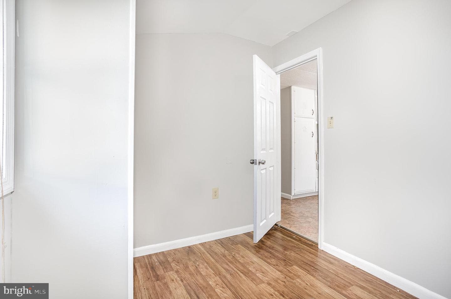 40 Meadowbrook Court photo 13
