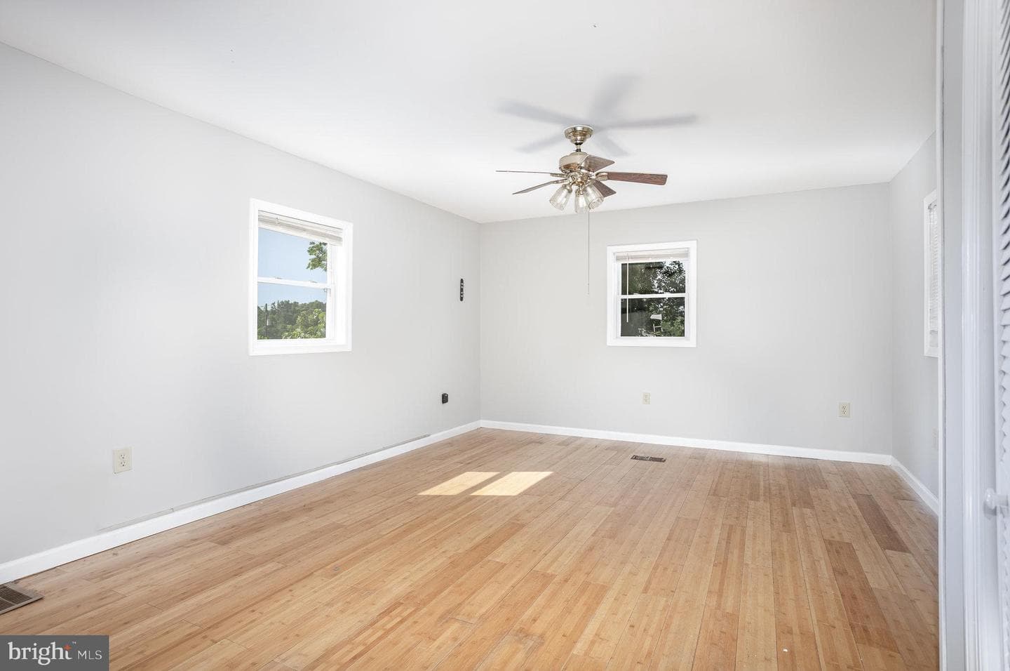 40 Meadowbrook Court photo 7