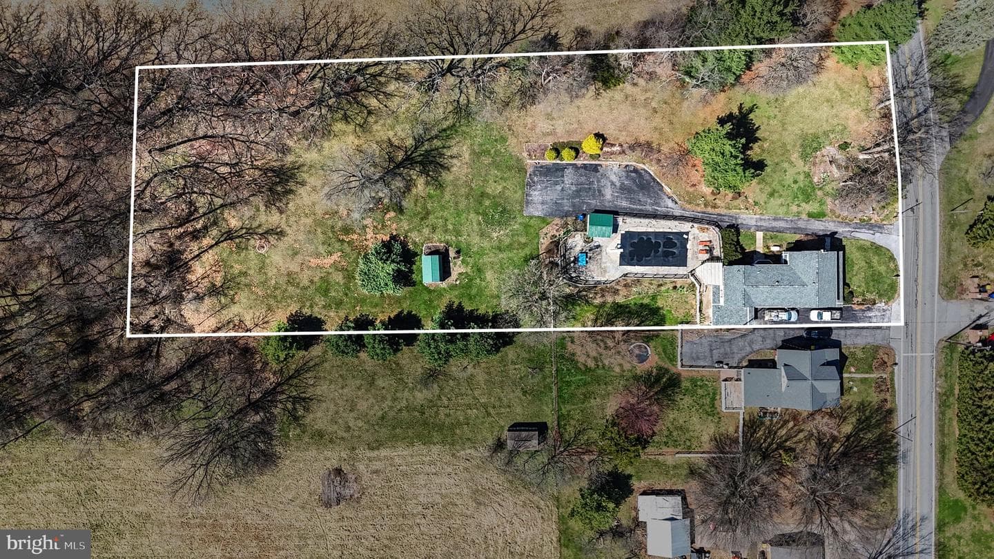 810 Copenhaffer Road photo 2