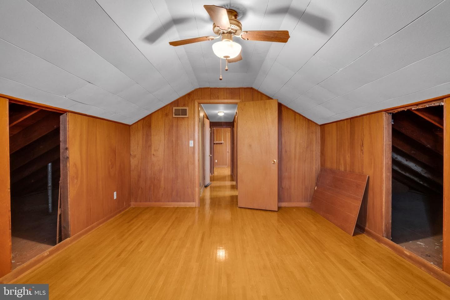 301 E Elm Avenue photo 28