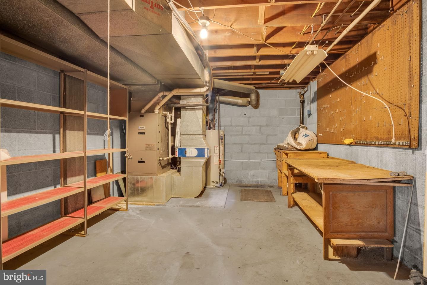 301 E Elm Avenue photo 33