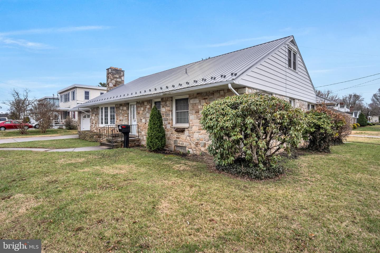 301 E Elm Avenue photo 40