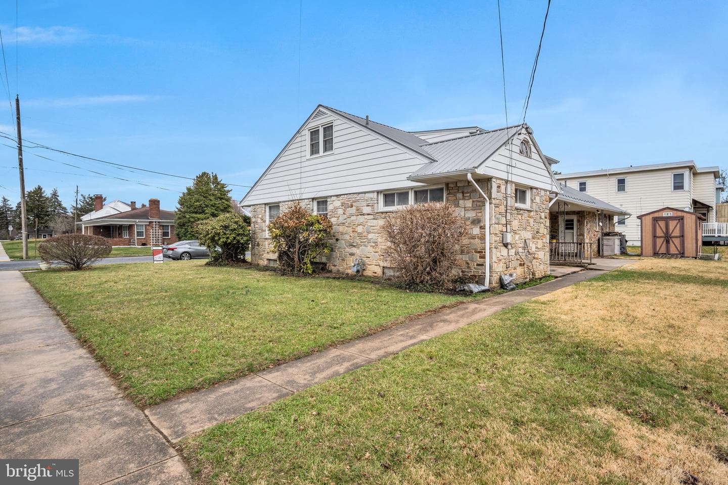 301 E Elm Avenue photo 41
