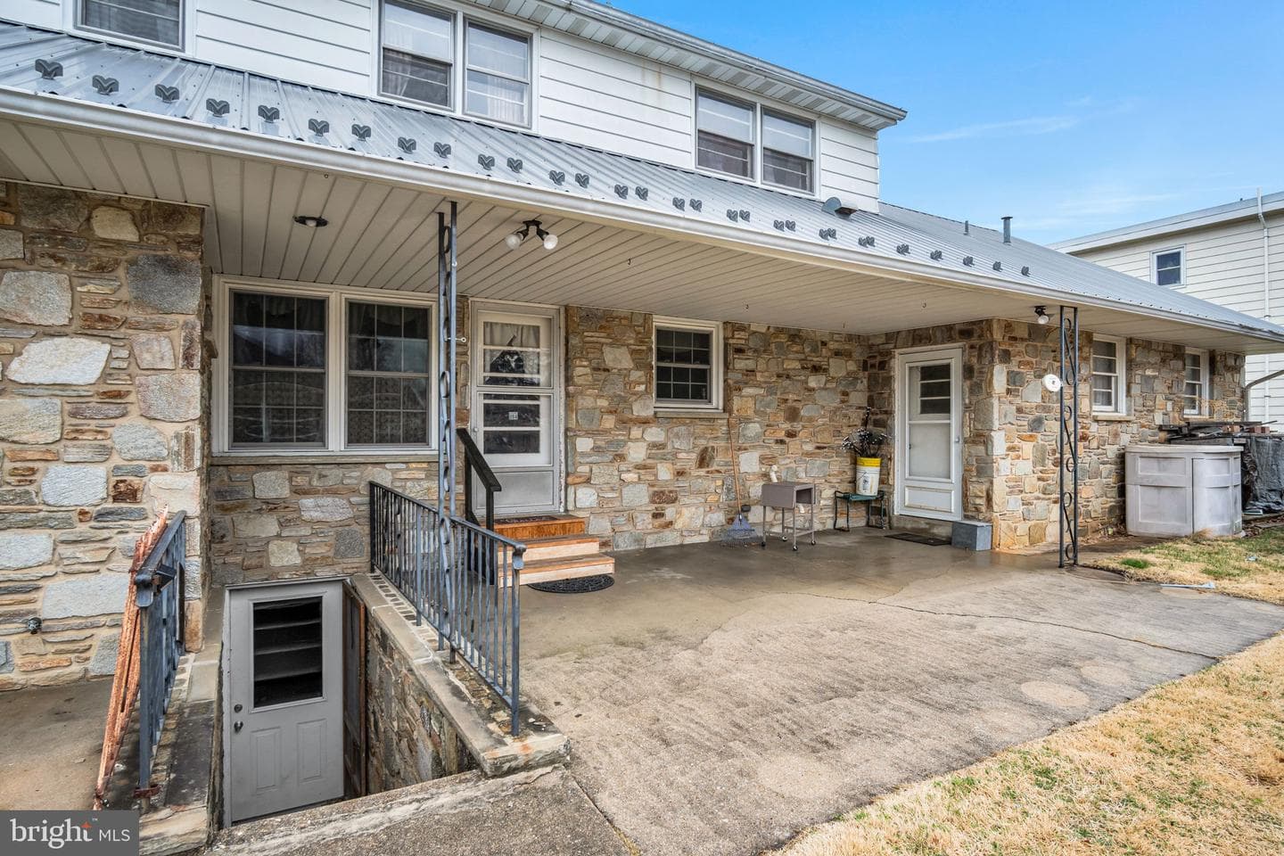 301 E Elm Avenue photo 42