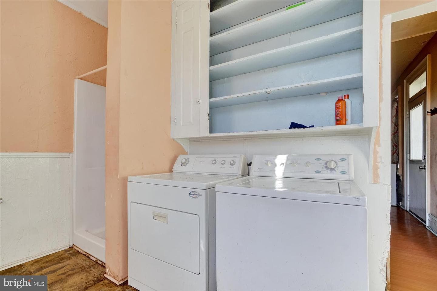 1323 N George Street photo 11