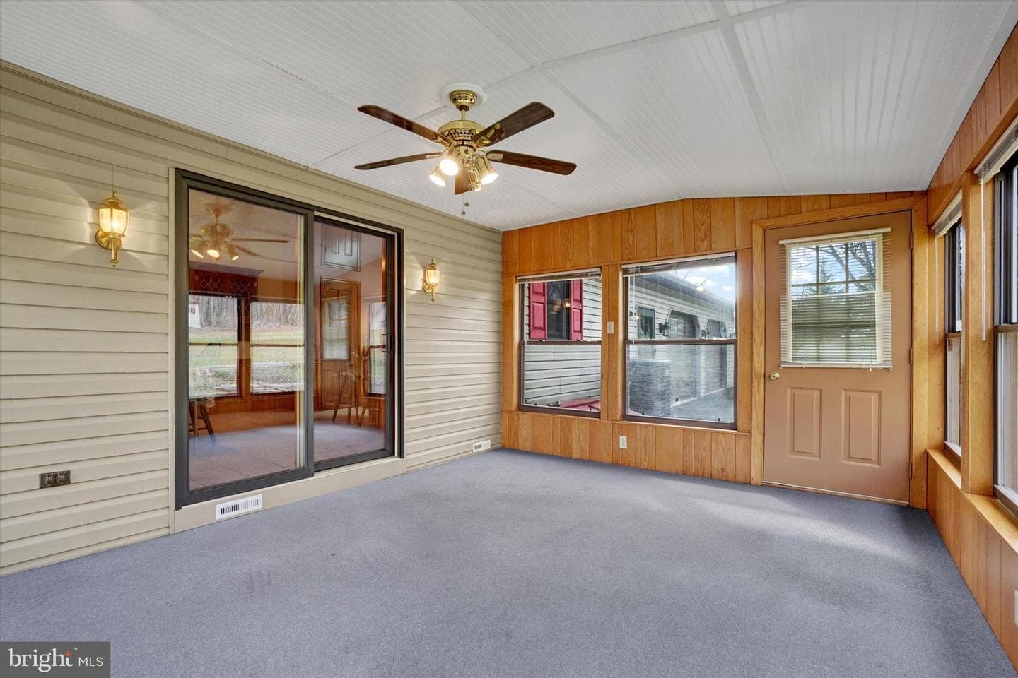 6747 Dark Hollow Road photo 18