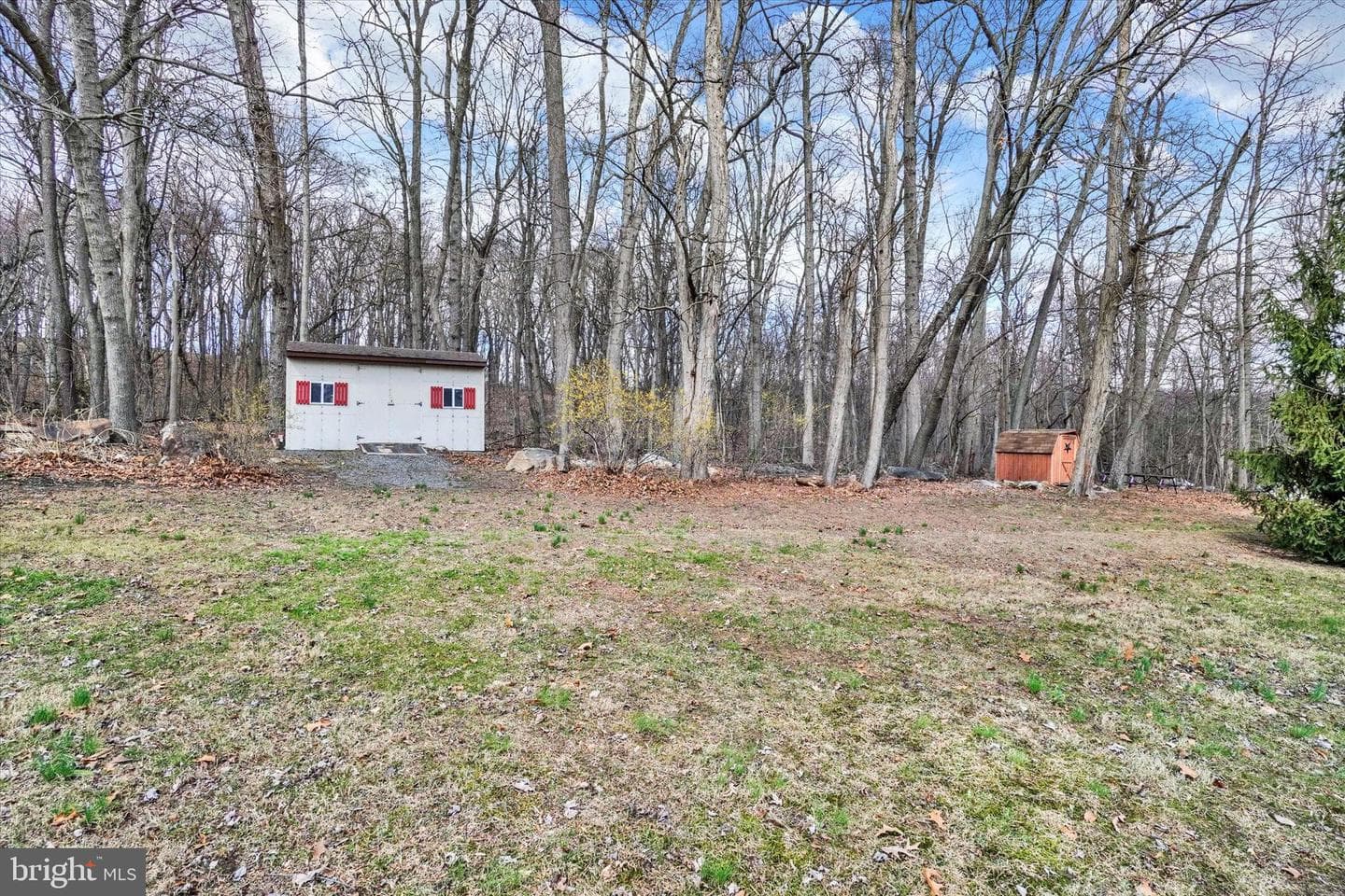 6747 Dark Hollow Road photo 24