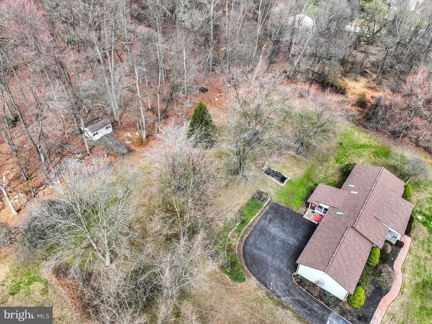 6747 Dark Hollow Road photo 30
