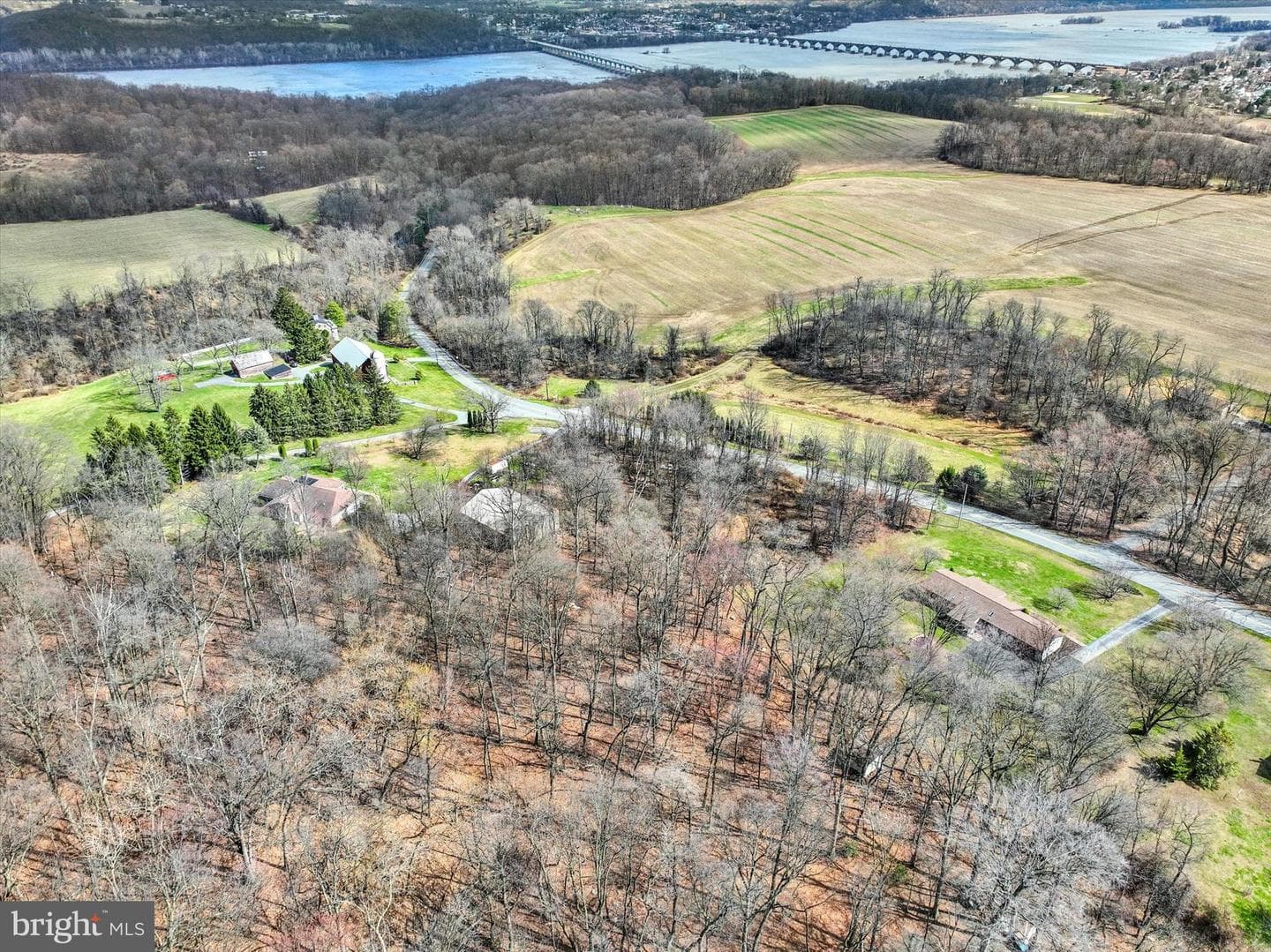 6747 Dark Hollow Road photo 32