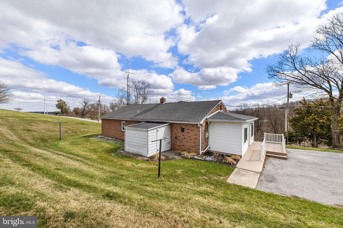12706 High Point Road photo 24