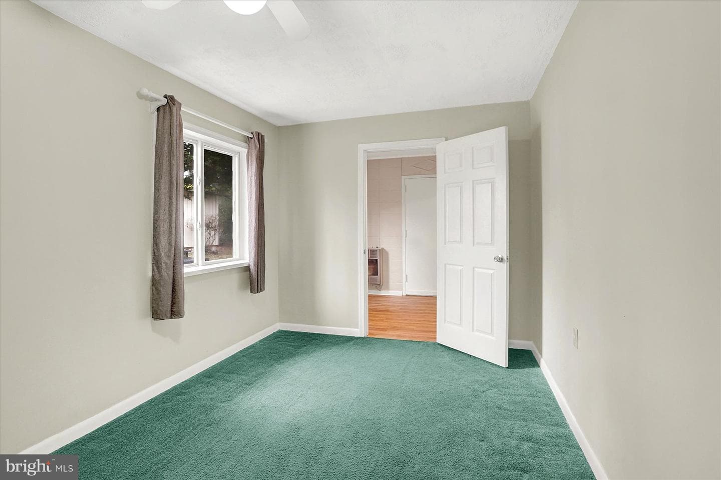 160 Kennedy Lane photo 36