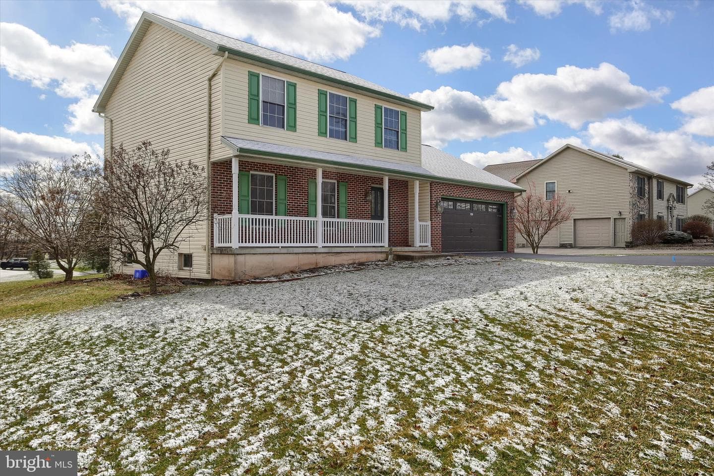 440 Whisler Road photo 2