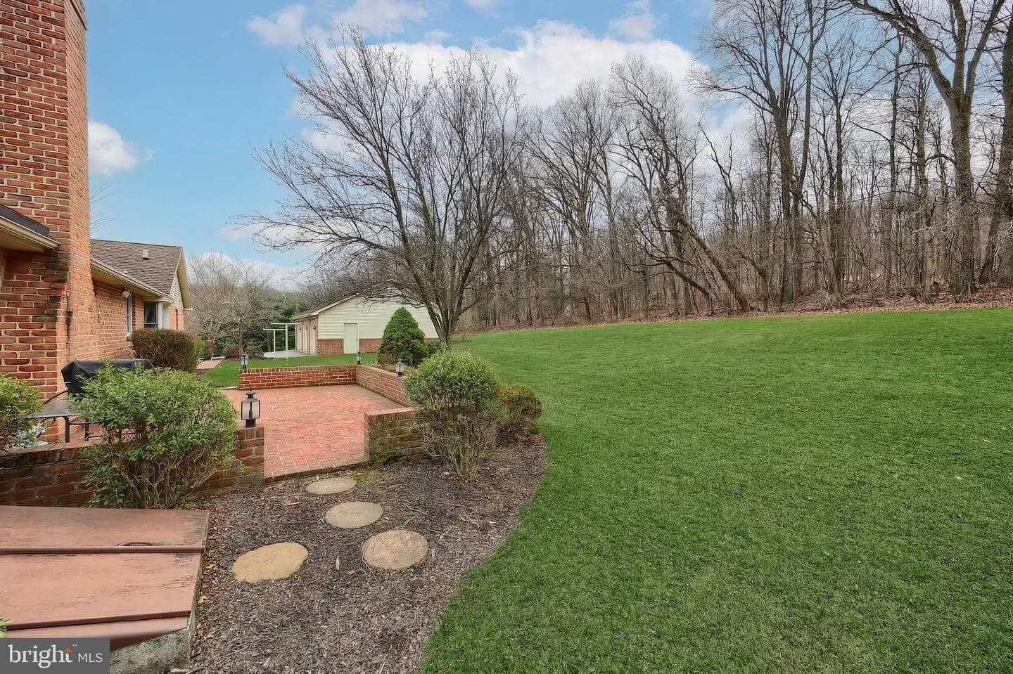 800 Kendale Road photo 14