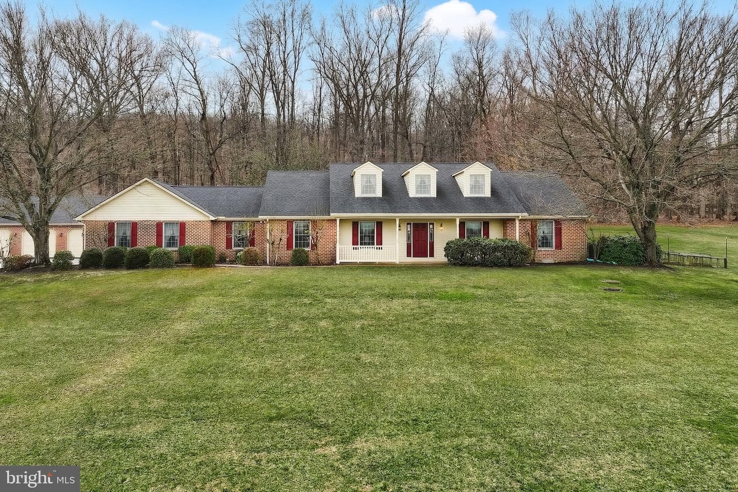 800 Kendale Road photo 3