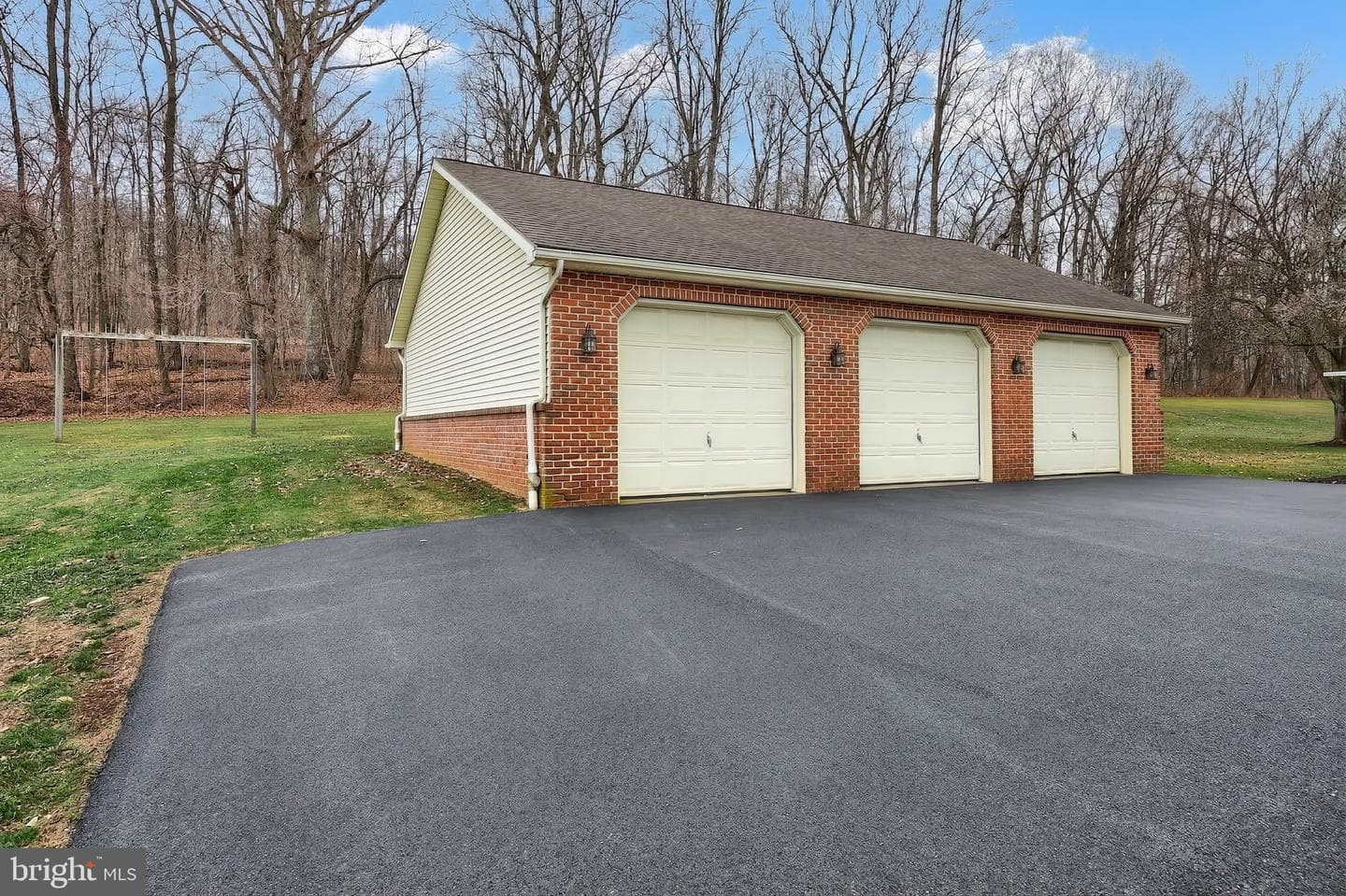 800 Kendale Road photo 8